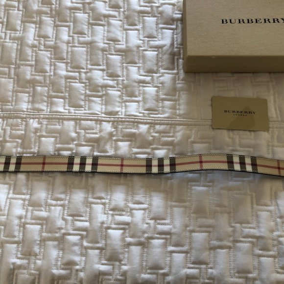 BURBERRY Skinny Coated Canvas Belt - Picture 3 of 3